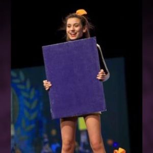 Meet your Posher, Taylor