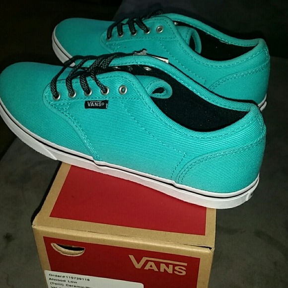 NWT Teal/Mint blue