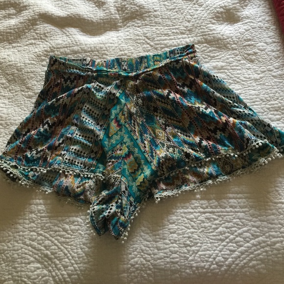 flowy shorts - Picture 1 of 2