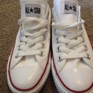 NEVER WORN White Converse