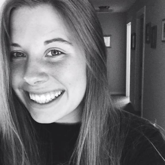 Meet your Posher, Ashley - Picture 1 of 1