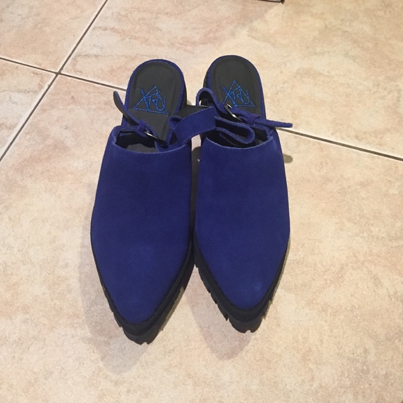Y.R.U navy blue shoes size 7