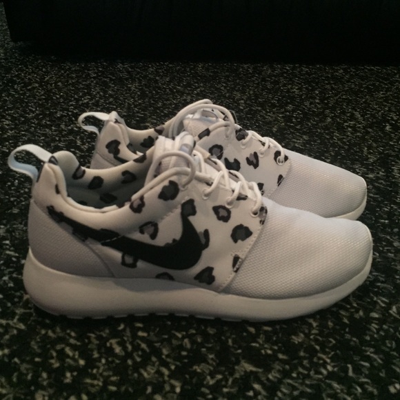 Nike Roshe's
