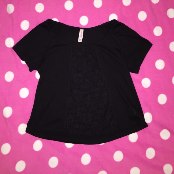 Black slightly crop top