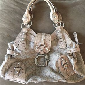 Guess tote