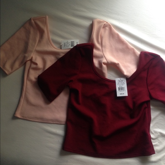Half sleeve Crop Tops Size Medium - Picture 1 of 1