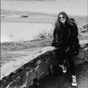 Meet your Posher, Natalie