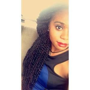 Meet your Posher, Kayla