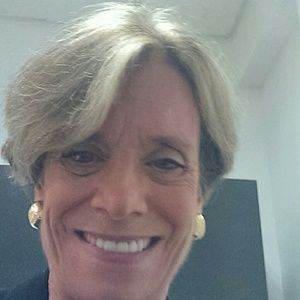 Meet your Posher, Suzanne