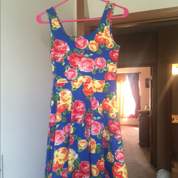 Cute summer dress!