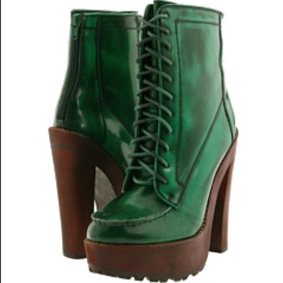 Betsey Johnson green boots SZ 8m NWOT - Picture 1 of 4