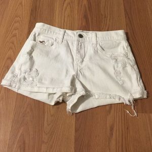 White high waisted hollister shorts