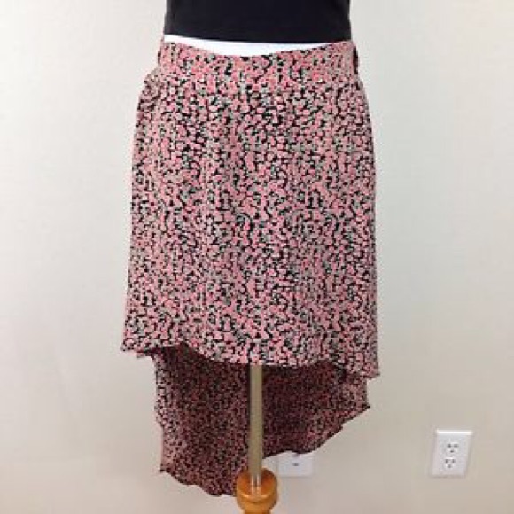 Brandy Melville Rare Hi Low Floral Skirt - Picture 3 of 4