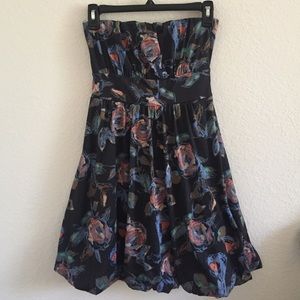 Cute floral, strapless dress
