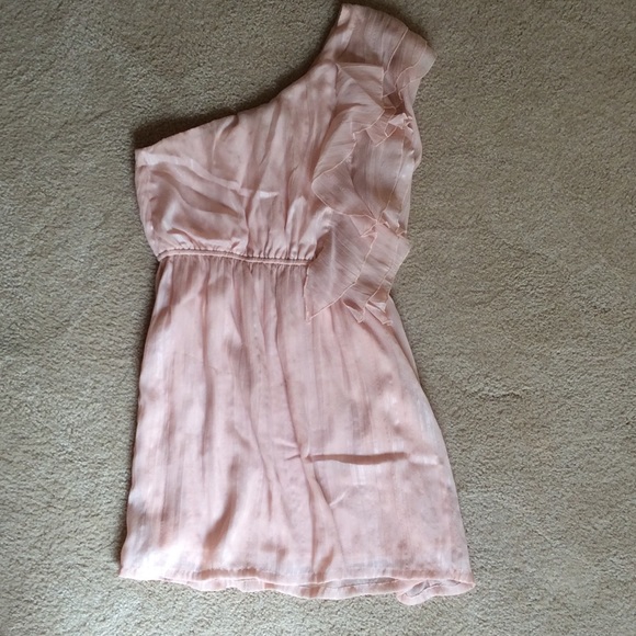 One shoulder dress