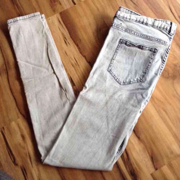 Acid wash high waisted skinny jeans