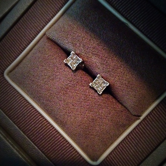 SOLD Authentic Diamond Stud Earrings
