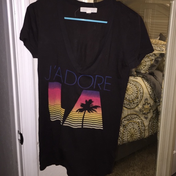 Forever 21 V-Neck Graphic Tee
