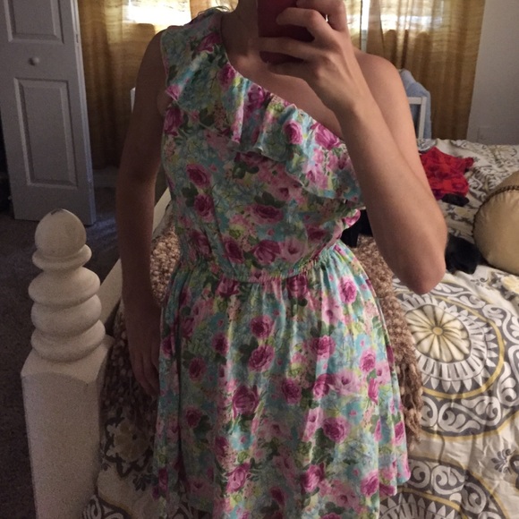 Floral one sleeve dress
