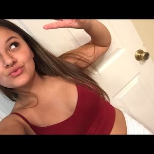 Meet your Posher, Alejandra