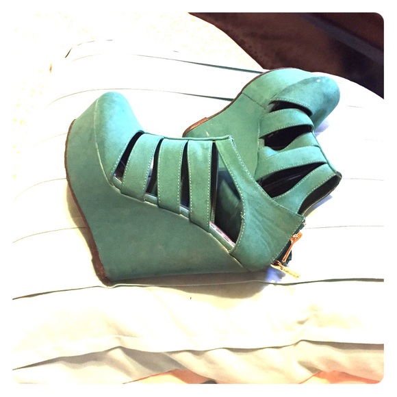 Beautiful pumps