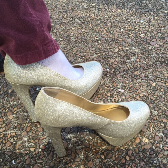 Gold glitter platform shoes size 11, mossimo BNWOT - Picture 3 of 3