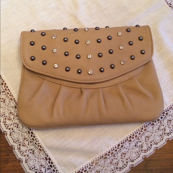 Grace Adele clutch w/ removable strap 💰⬇️
