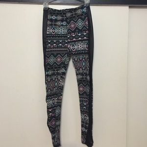 Tribal print leggings