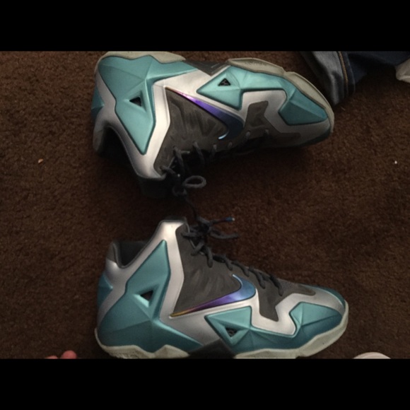 Lebrons - Picture 3 of 3
