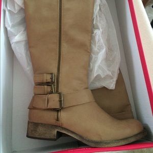 Tan Boots