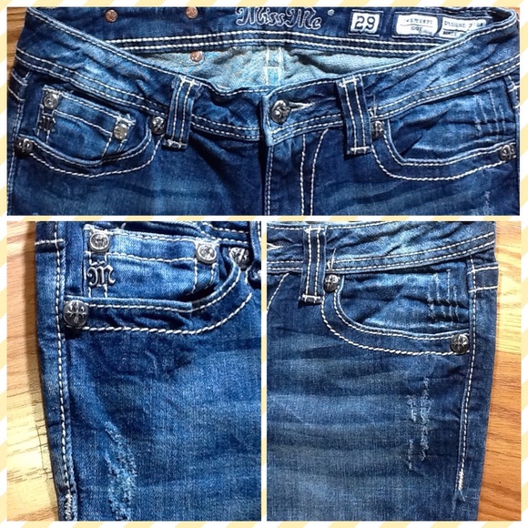 Miss Me Gold Floral Pattern. Boot Cut. 29 X 32. - Picture 3 of 4