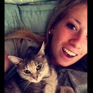 Meet your Posher, Justine