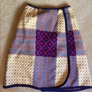 Adorable 60's high waisted wrap skirt.