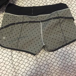 Polka dot lulu lemon speed shorts