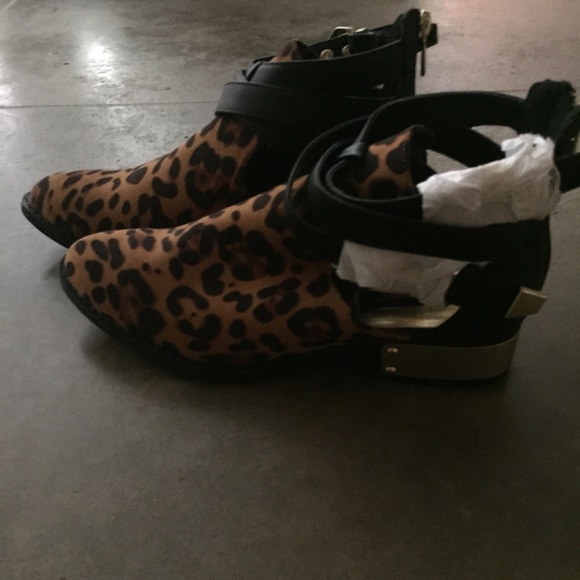 Leopard ankle boot - Picture 2 of 2
