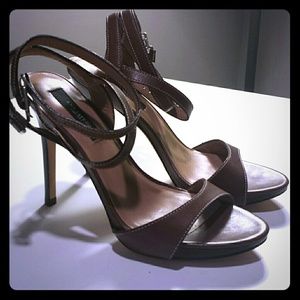 Tan Ann Taylor heels in size 6.5