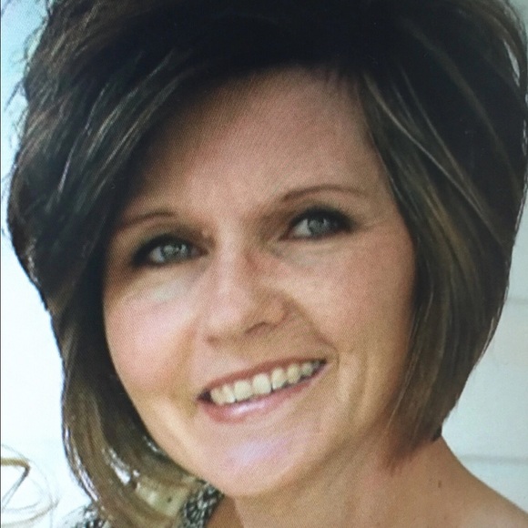 Meet your Posher, Mandy - Picture 1 of 1