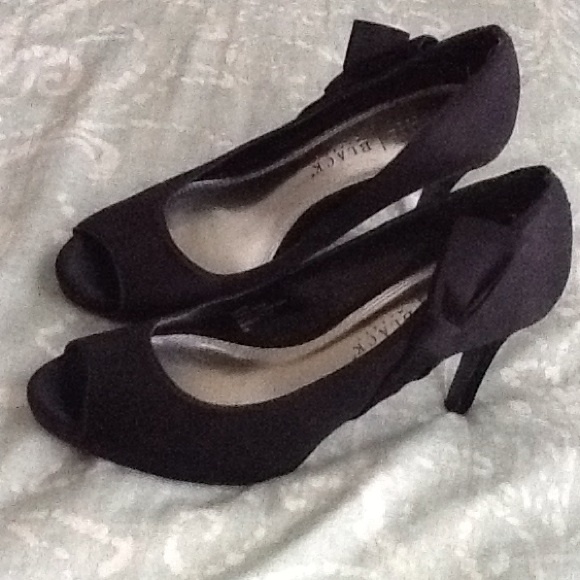 White House Black Market peep toe heels