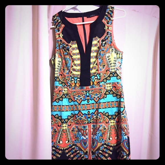 Gorgeous color dress - Picture 1 of 2