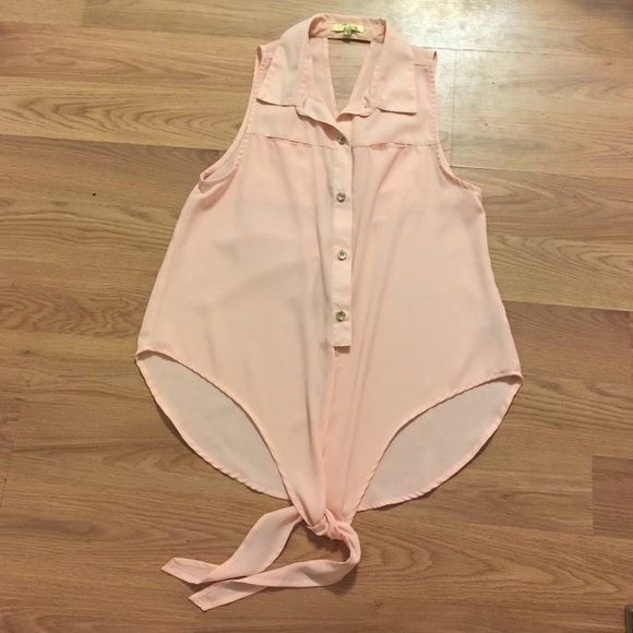 Peach button up top