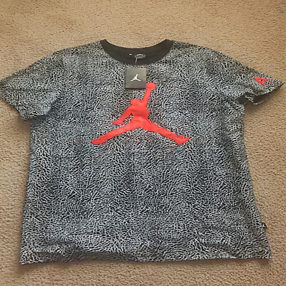 🏀Jordan shirt🏀
