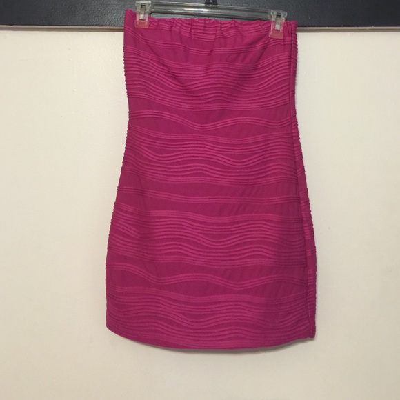 Fuchsia strapless dress