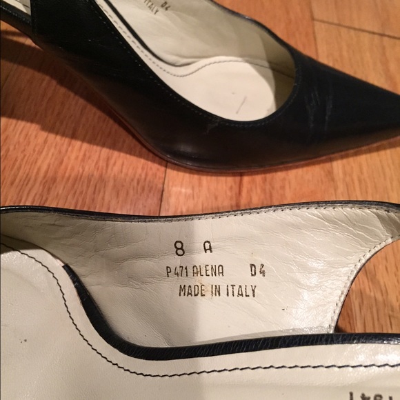 Shoes - Picture 3 of 4