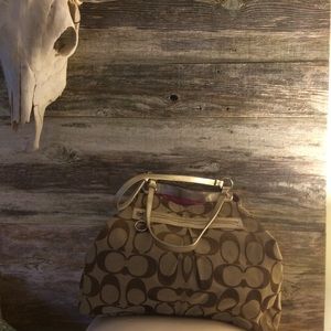 Large classic coach purse