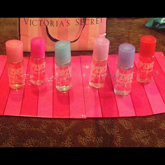 PINK Victoria's Secret Accessories - Vs pink sprays