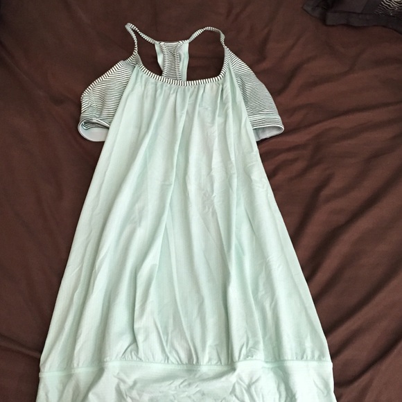 Lululemon tank