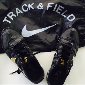 Track shoes