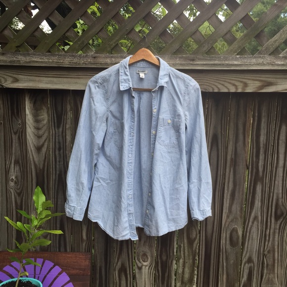 Chambray button up top - Picture 1 of 2