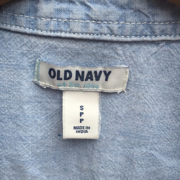 Chambray button up top - Picture 2 of 2