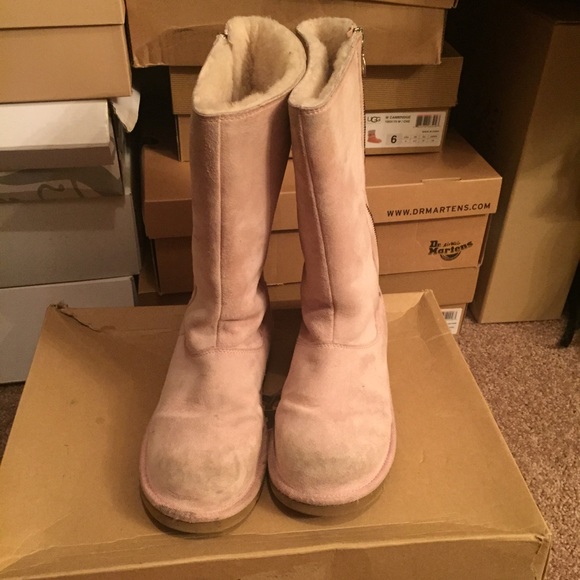 UGG ^sold^ - Picture 3 of 4